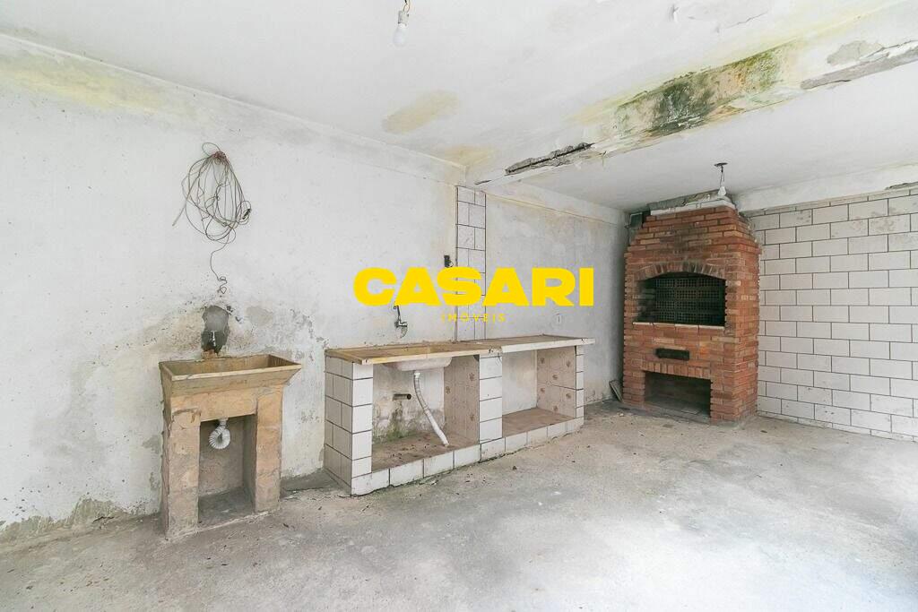 Casa para à venda no bairro Nova Petrópolis, São Bernardo do Campo - Casari Imóveis: 