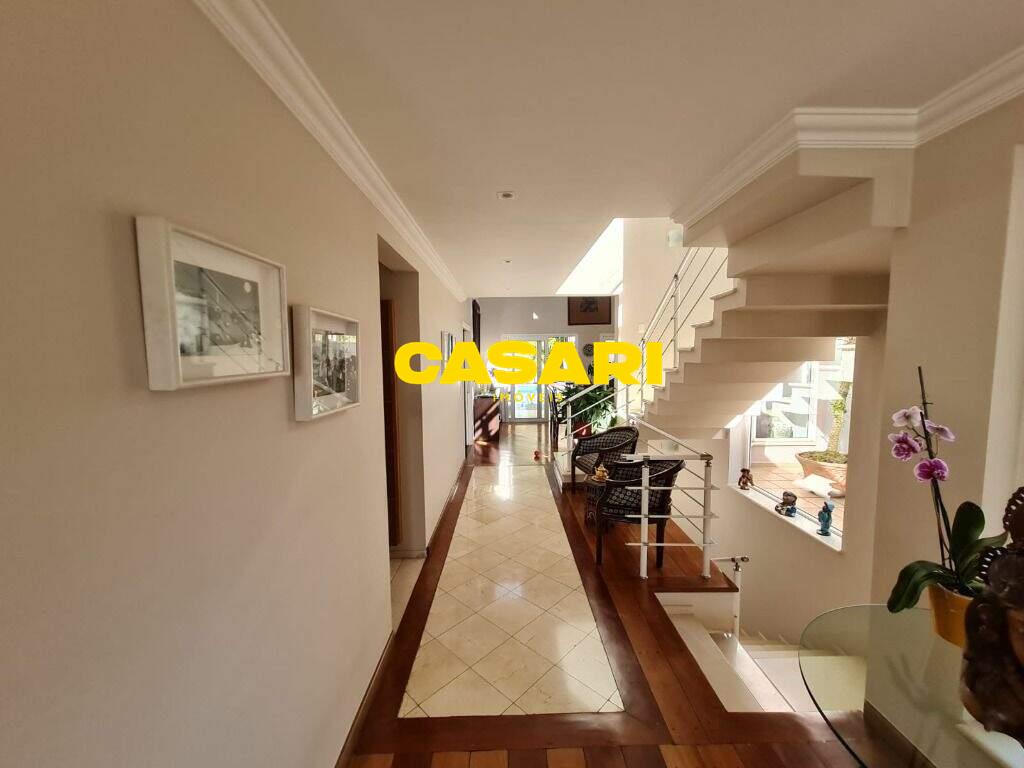 Sobrado para à venda no bairro Parque Terra Nova II, São Bernardo do Campo - Casari Imóveis: 