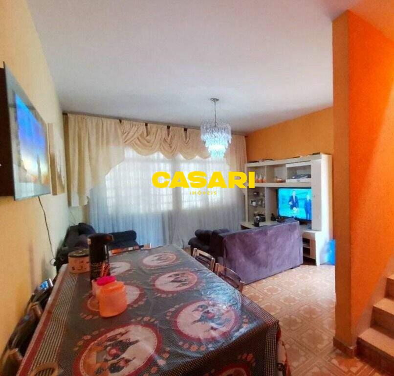 Sobrado para à venda no bairro Baeta Neves, São Bernardo do Campo - Casari Imóveis: 