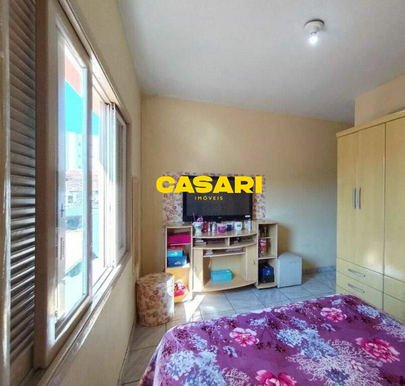 Sobrado para à venda no bairro Baeta Neves, São Bernardo do Campo - Casari Imóveis: 