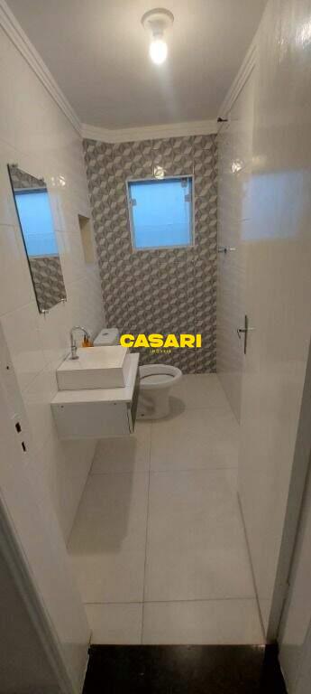 Sobrado para à venda no bairro Baeta Neves, São Bernardo do Campo - Casari Imóveis: 
