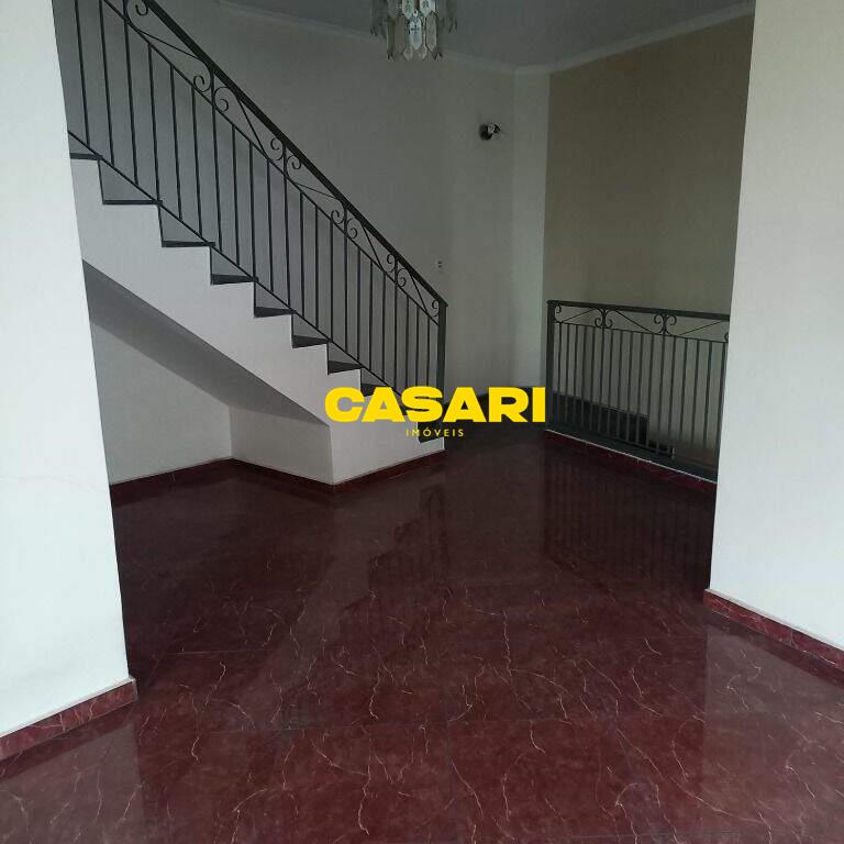Sobrado para à venda no bairro Baeta Neves, São Bernardo do Campo - Casari Imóveis: 