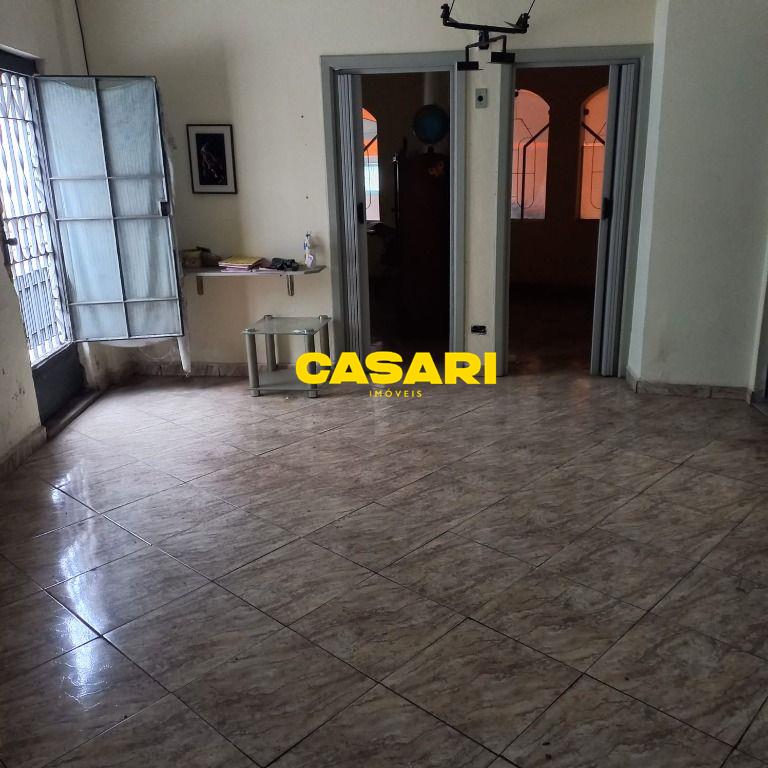 Sobrado para à venda no bairro Baeta Neves, São Bernardo do Campo - Casari Imóveis: 