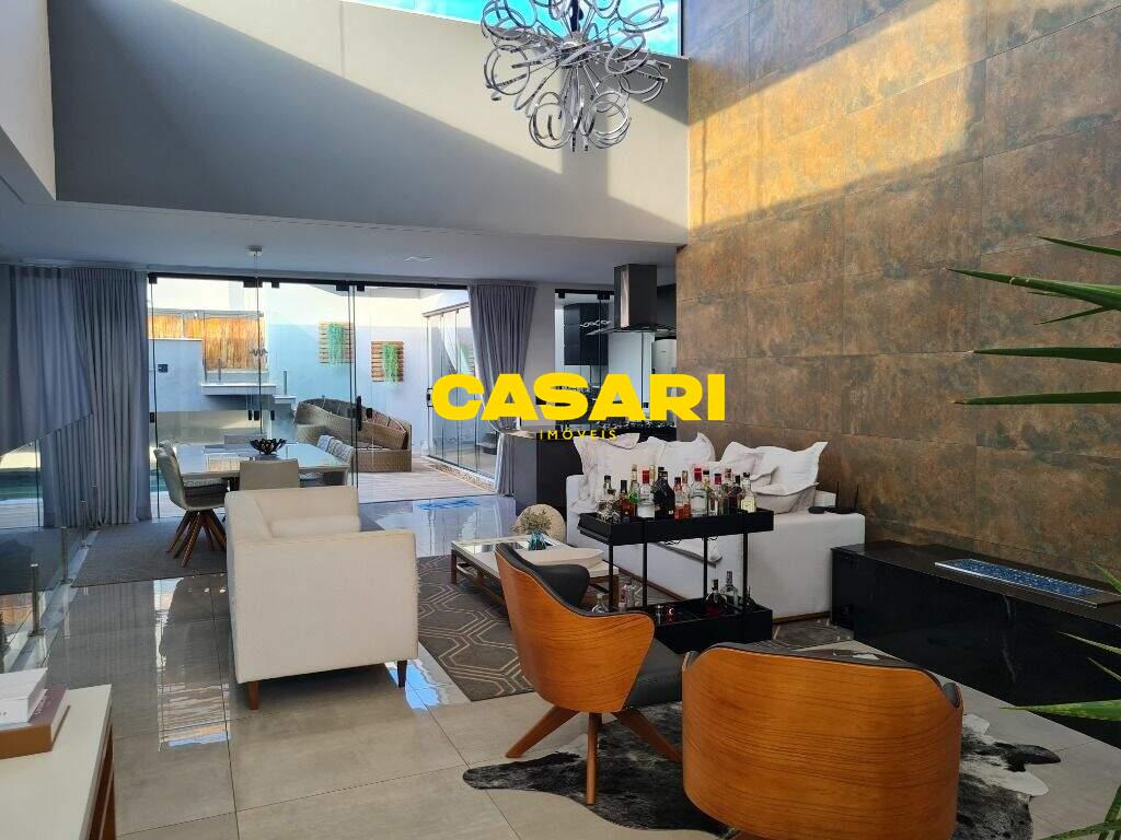 Casa para à venda no bairro Portal das Estrelas, São Bernardo do Campo - Casari Imóveis: 