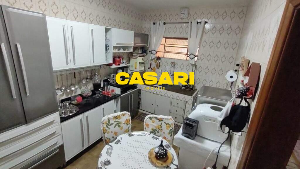 Sobrado para à venda no bairro Assunção, São Bernardo do Campo - Casari Imóveis: 