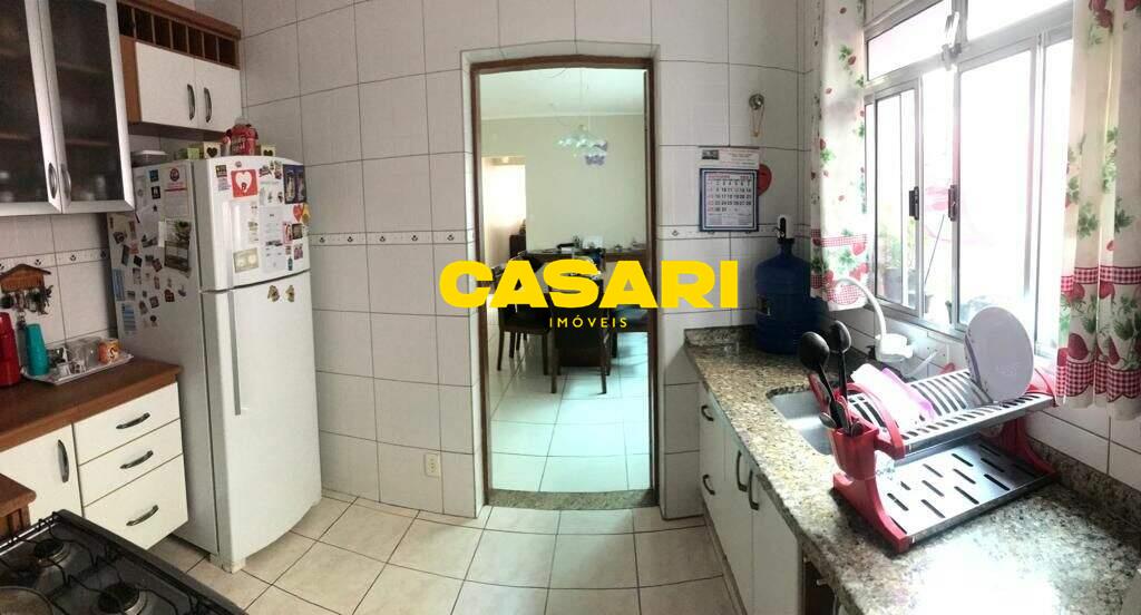 Sobrado para à venda no bairro Santa Terezinha, São Bernardo do Campo - Casari Imóveis: 