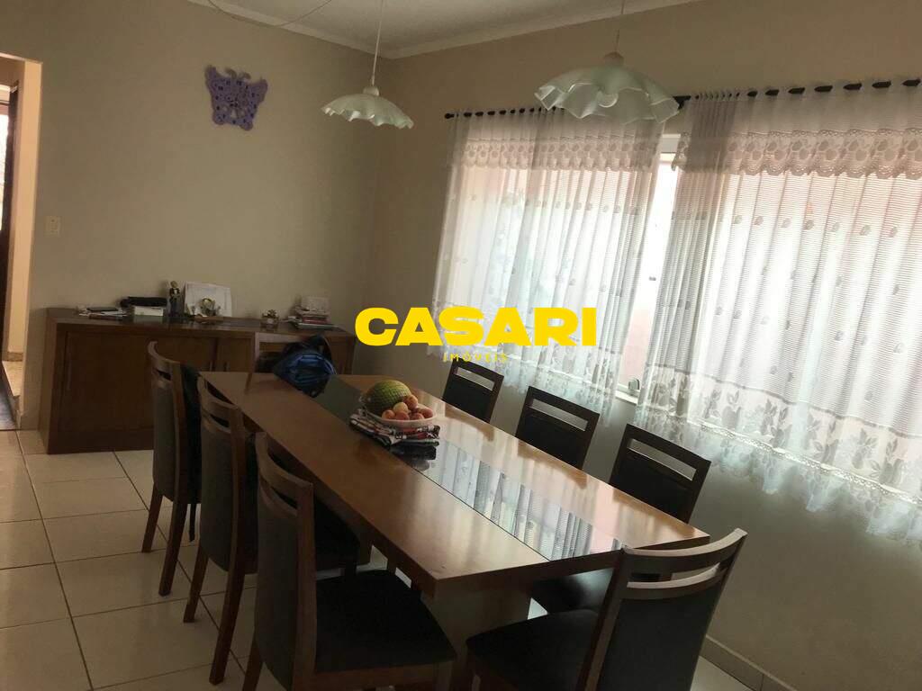 Sobrado para à venda no bairro Santa Terezinha, São Bernardo do Campo - Casari Imóveis: 