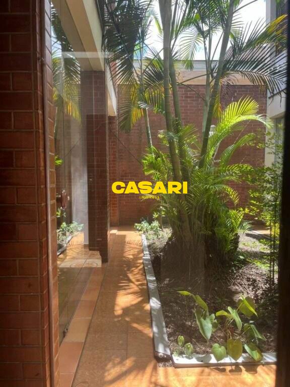 Sobrado para à venda no bairro Jardim do Mar, São Bernardo do Campo - Casari Imóveis: 