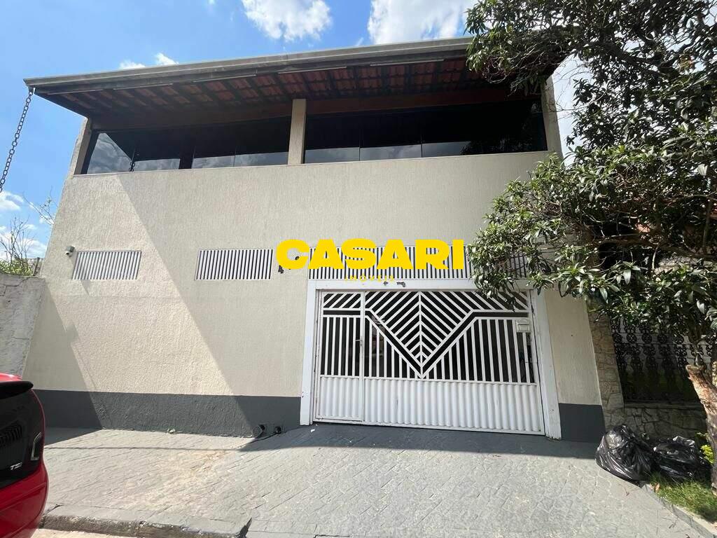 Sobrado para à venda no bairro Jordanópolis, São Bernardo do Campo - Casari Imóveis: 