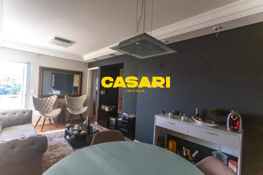 Apartamento para à venda no bairro Baeta Neves, São Bernardo do Campo - Casari Imóveis: 