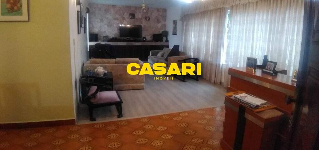 Casa para à venda no bairro Parque dos Pássaros, São Bernardo do Campo - Casari Imóveis: 
