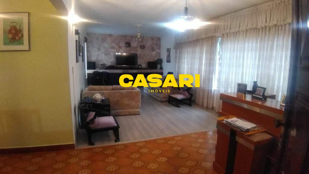 Casa para à venda no bairro Parque dos Pássaros, São Bernardo do Campo - Casari Imóveis: 