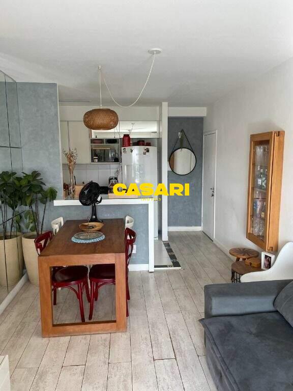 Apartamento para à venda no bairro Rudge Ramos, São Bernardo do Campo - Casari Imóveis: 