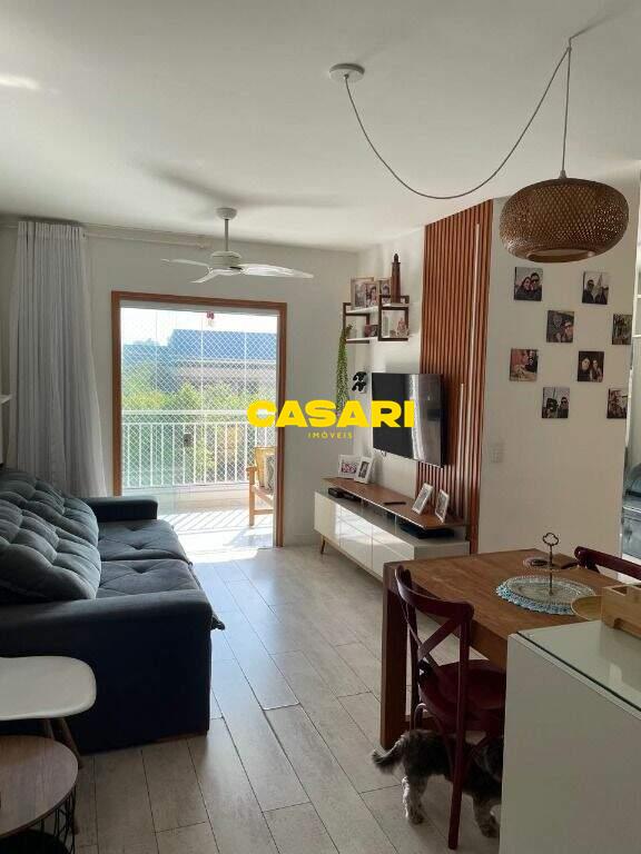 Apartamento para à venda no bairro Rudge Ramos, São Bernardo do Campo - Casari Imóveis: 