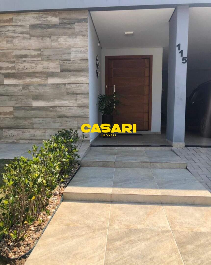 Casa para à venda no bairro Condomínio Residencial Saint Claire, São Bernardo do Campo - Casari Imóveis: 