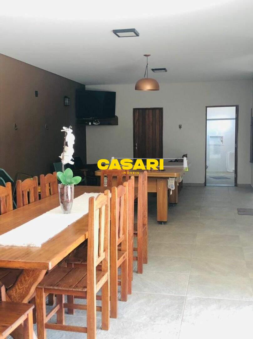 Casa para à venda no bairro Condomínio Residencial Saint Claire, São Bernardo do Campo - Casari Imóveis: 