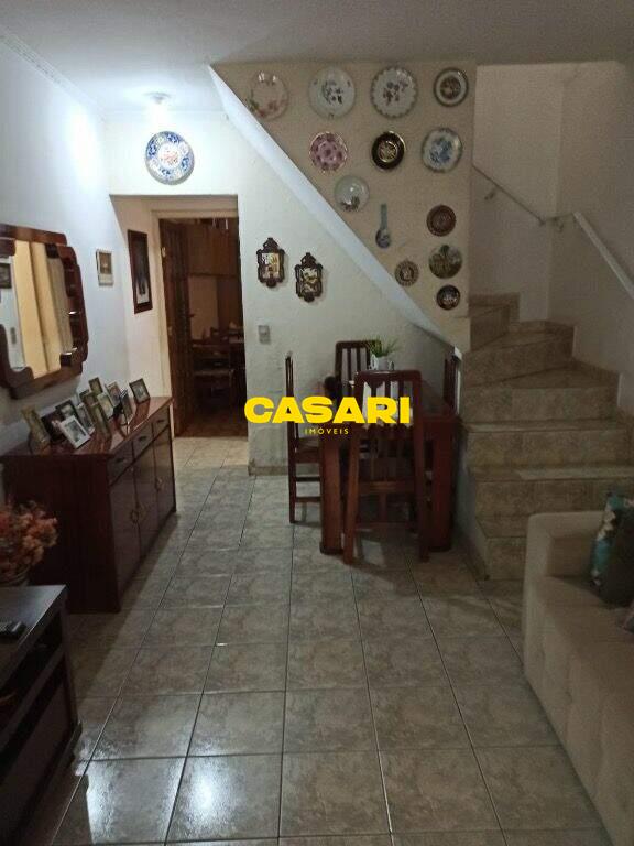 Sobrado para à venda no bairro Jardim do Mar, São Bernardo do Campo - Casari Imóveis: 