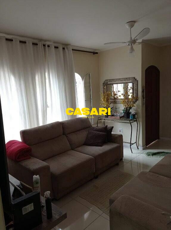 Casa para à venda no bairro Baeta Neves, São Bernardo do Campo - Casari Imóveis: 