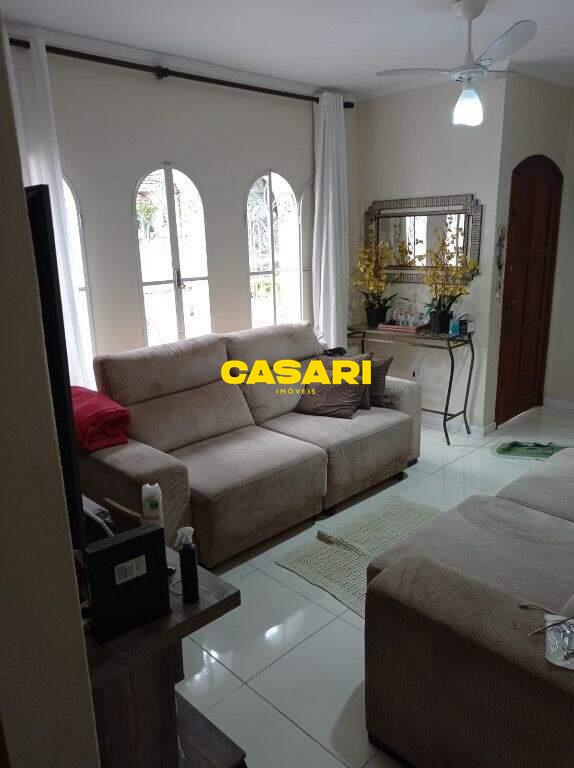 Casa para à venda no bairro Baeta Neves, São Bernardo do Campo - Casari Imóveis: 