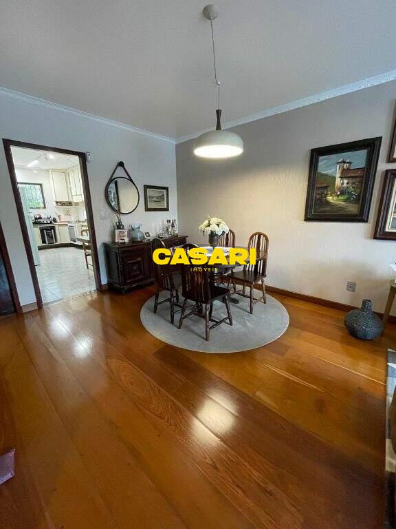 Sobrado para à venda no bairro Vila Euclides, São Bernardo do Campo - Casari Imóveis: 