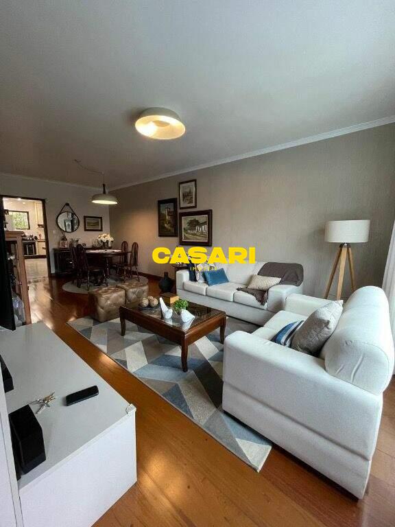 Sobrado para à venda no bairro Vila Euclides, São Bernardo do Campo - Casari Imóveis: 