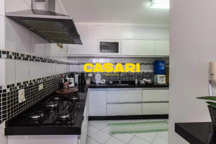 Cobertura para à venda no bairro Baeta Neves, São Bernardo do Campo - Casari Imóveis: 