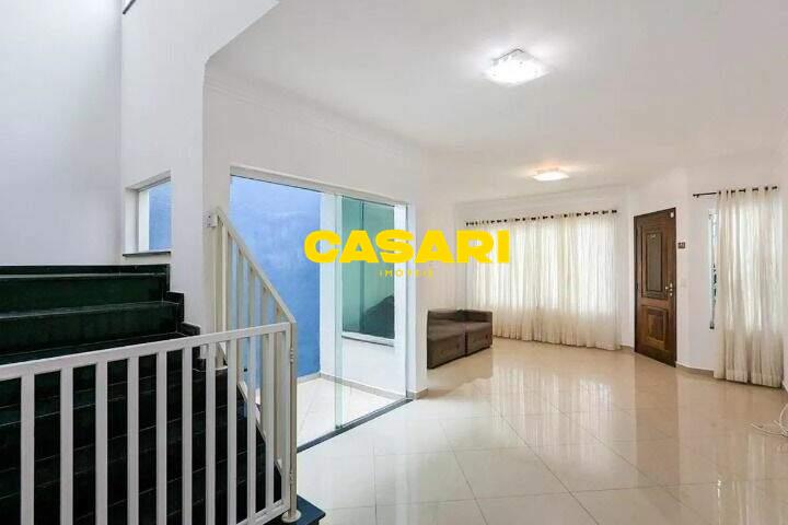 Sobrado para à venda no bairro Assunção, São Bernardo do Campo - Casari Imóveis: 