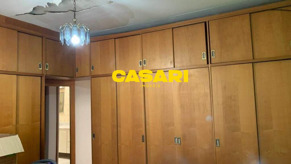 Sobrado para à venda no bairro Rudge Ramos, São Bernardo do Campo - Casari Imóveis: 