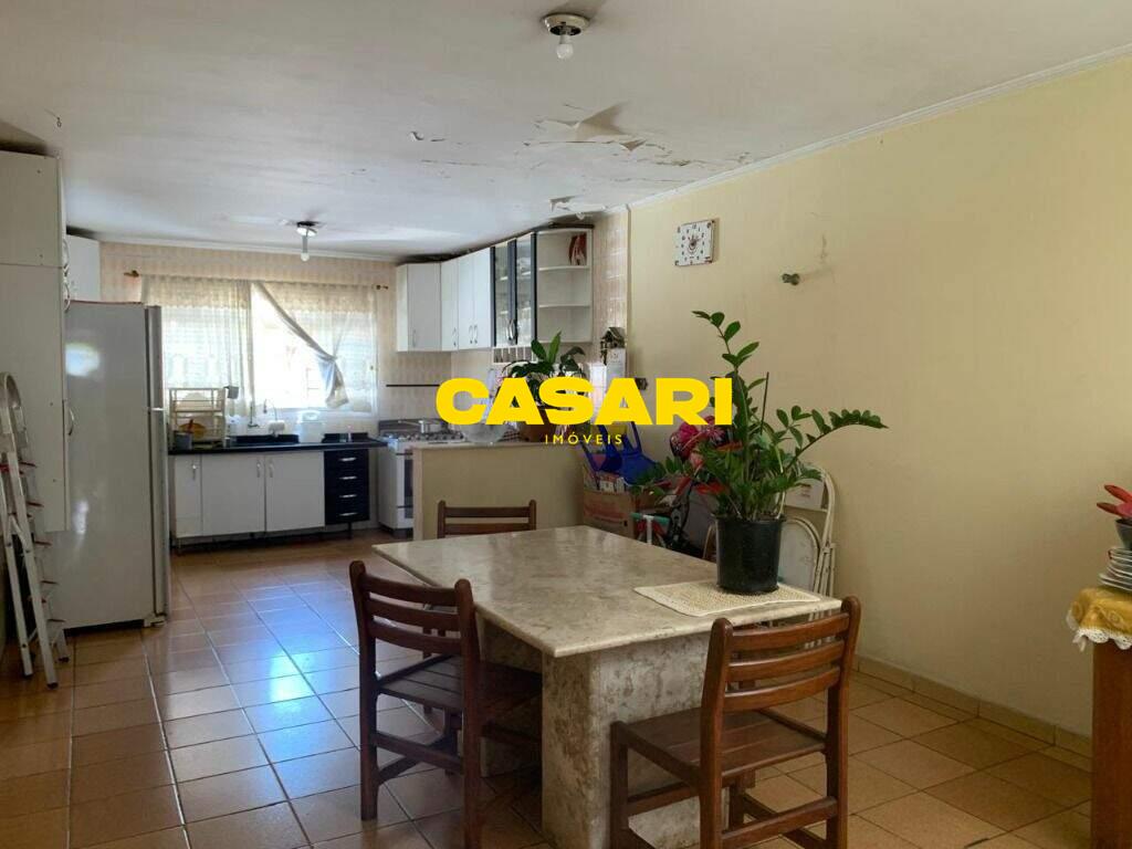 Sobrado para à venda no bairro Rudge Ramos, São Bernardo do Campo - Casari Imóveis: 