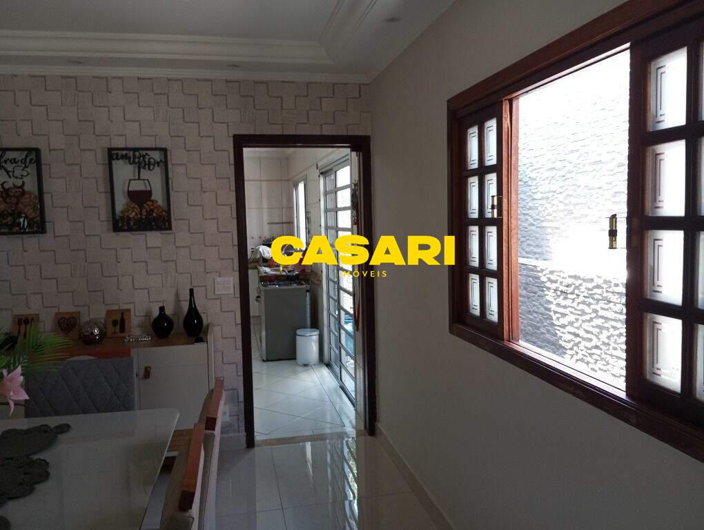Casa para à venda no bairro Baeta Neves, São Bernardo do Campo - Casari Imóveis: 