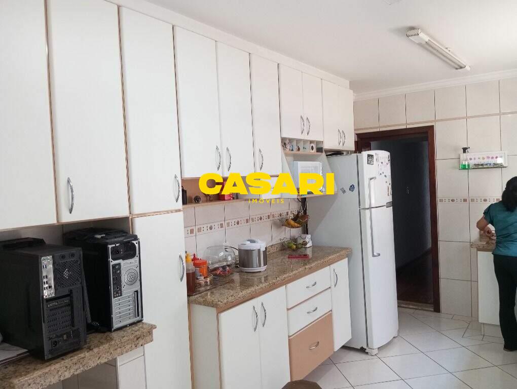 Casa para à venda no bairro Baeta Neves, São Bernardo do Campo - Casari Imóveis: 