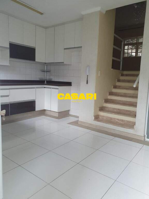 Sobrado para à venda no bairro Assunção, São Bernardo do Campo - Casari Imóveis: 