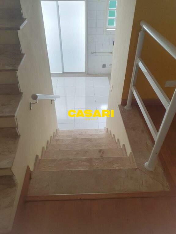 Sobrado para à venda no bairro Assunção, São Bernardo do Campo - Casari Imóveis: 