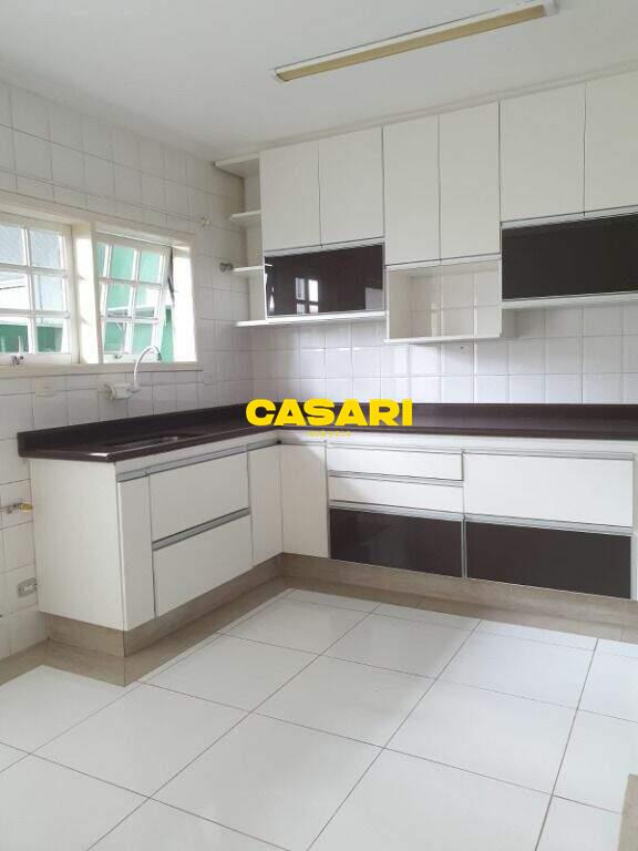 Sobrado para à venda no bairro Assunção, São Bernardo do Campo - Casari Imóveis: 