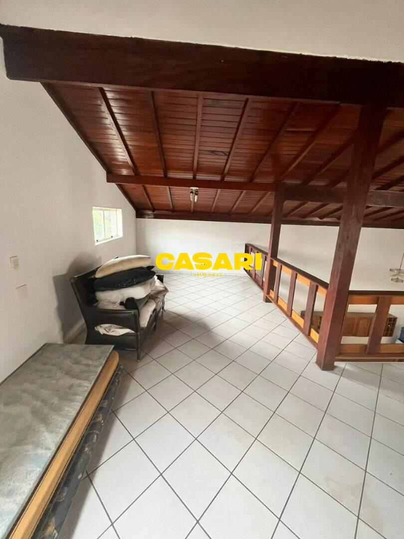 Casa para à venda no bairro Jardim Residencial Vicente Laureano, São Bernardo do Campo - Casari Imóveis: 