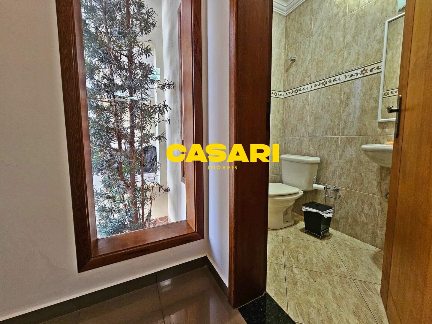 Casa para à venda no bairro Flora Ville, São Bernardo do Campo - Casari Imóveis: 