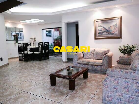 Sobrado para à venda no bairro Nova Petrópolis, São Bernardo do Campo - Casari Imóveis: 