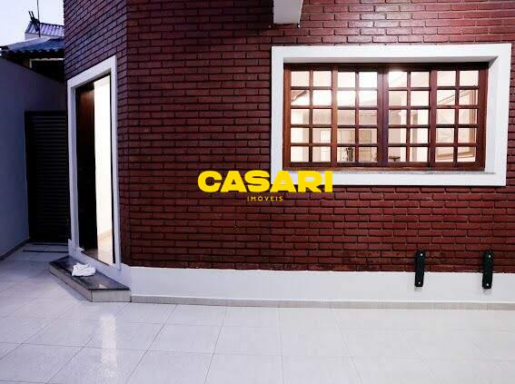 Sobrado para à venda no bairro Nova Petrópolis, São Bernardo do Campo - Casari Imóveis: 