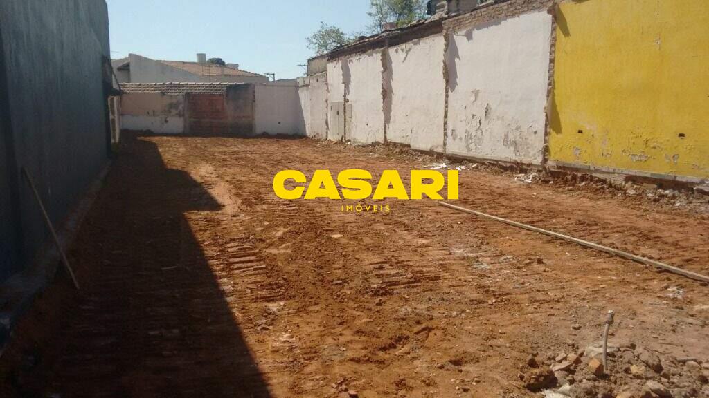 Terreno para para aluguel no bairro Vila Luzita, São Bernardo do Campo - Casari Imóveis: 