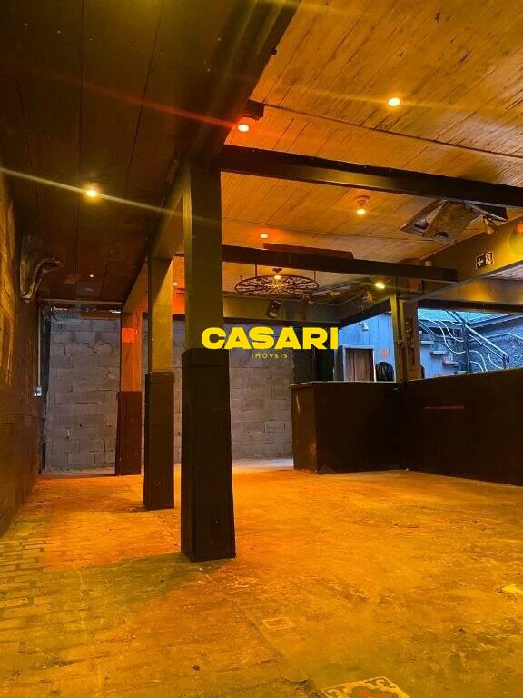 Sobrado para para aluguel no bairro Jardim do Mar, São Bernardo do Campo - Casari Imóveis: 