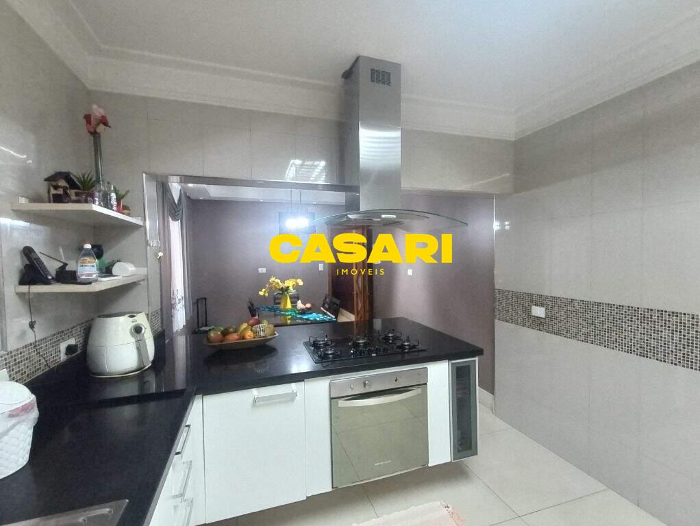 Sobrado para para aluguel no bairro Paulicéia, São Bernardo do Campo - Casari Imóveis: 