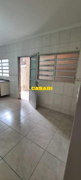 Sobrado para à venda no bairro Montanhão, São Bernardo do Campo - Casari Imóveis: 