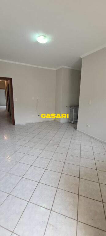 Sobrado para à venda no bairro Montanhão, São Bernardo do Campo - Casari Imóveis: 