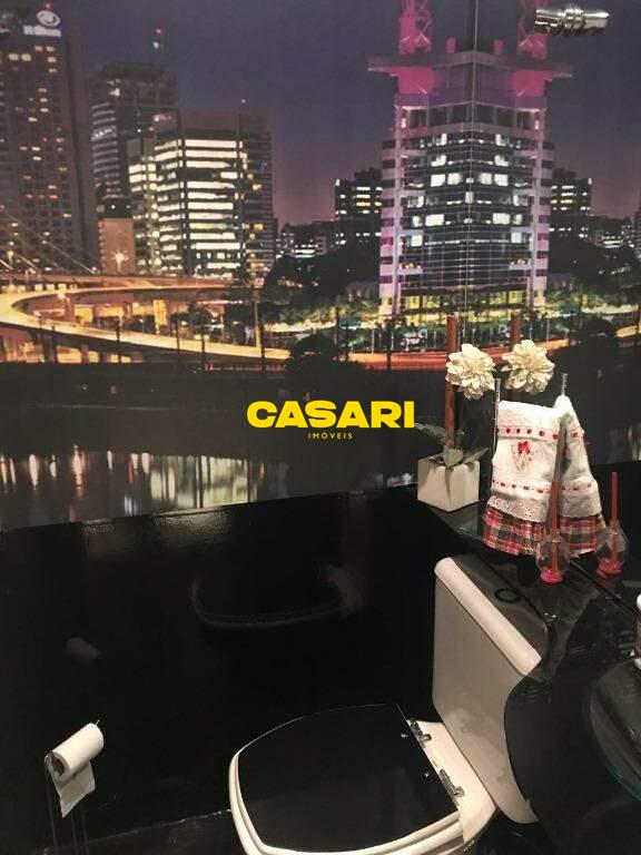 Apartamento para à venda no bairro Rudge Ramos, São Bernardo do Campo - Casari Imóveis: 