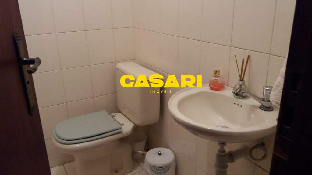 Sobrado para à venda no bairro Jardim do Mar, São Bernardo do Campo - Casari Imóveis: 