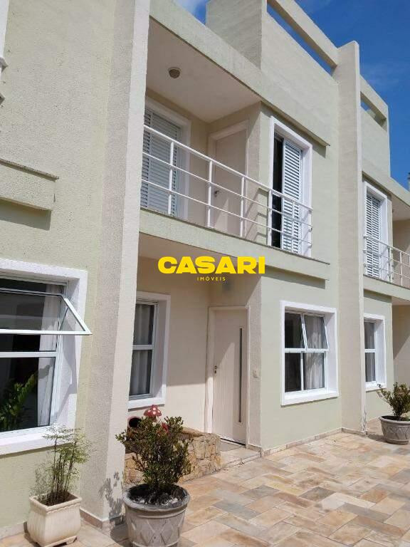 Sobrado para à venda no bairro Jordanópolis, São Bernardo do Campo - Casari Imóveis: 