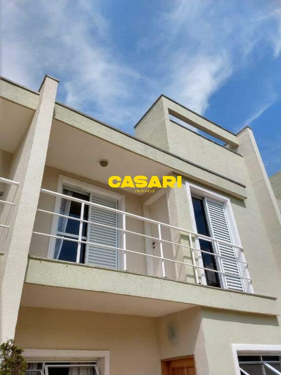 Sobrado para à venda no bairro Jordanópolis, São Bernardo do Campo - Casari Imóveis: 
