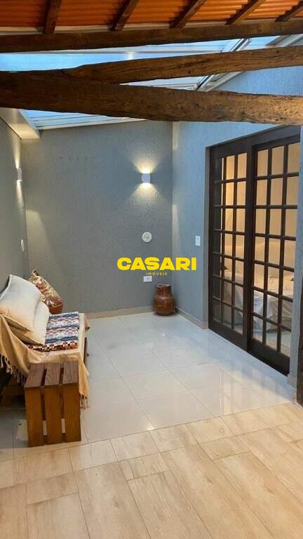 Apartamento para à venda no bairro Baeta Neves, São Bernardo do Campo - Casari Imóveis: 