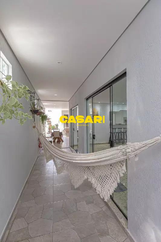 Sobrado para à venda no bairro Vila Metalúrgica, São Bernardo do Campo - Casari Imóveis: 