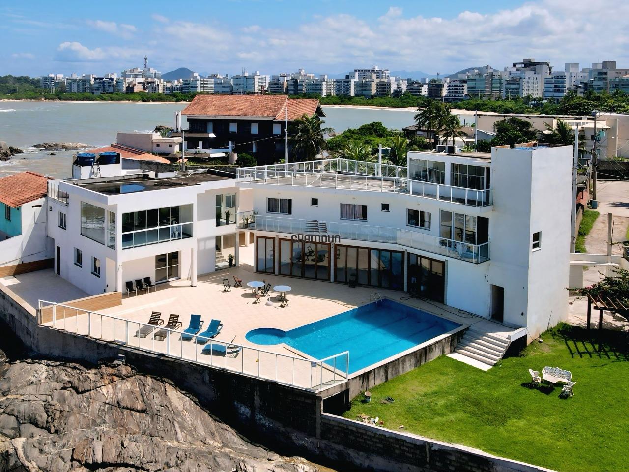 Casa à venda no Enseada Azul: Casa à venda com 7 quartos em Guarapari, Enseada Azul